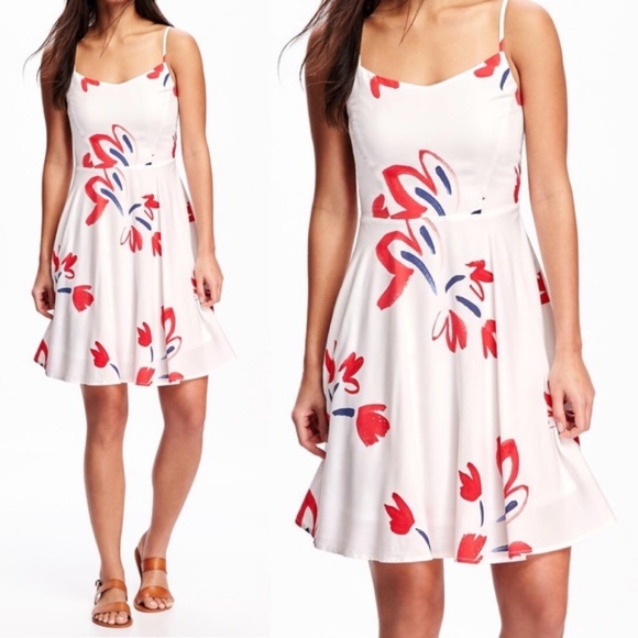 Old Navy Dresses & Skirts - Old navy white dress with floral detailing